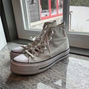 Platform Converse